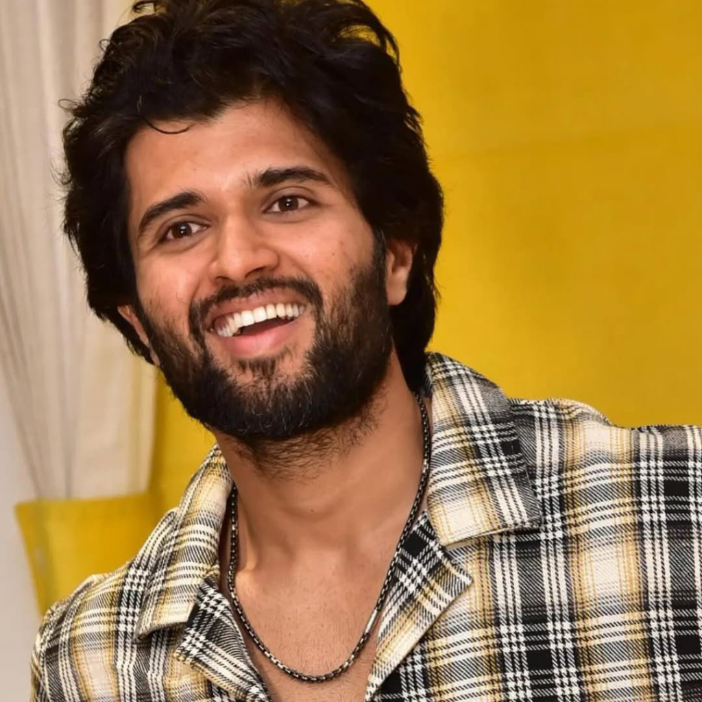 Vijay Deverakonda Biography, Movies, Career, Awards, Age & Lifestyle